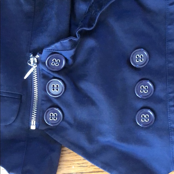 Button up crop - Picture 2 of 2